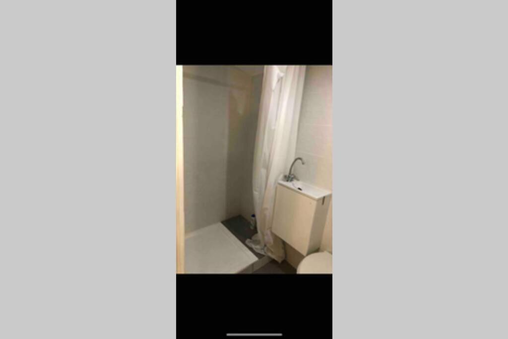 Studio Cosy Avec Possibilite Piscine En Supplement Τουλόν Εξωτερικό φωτογραφία